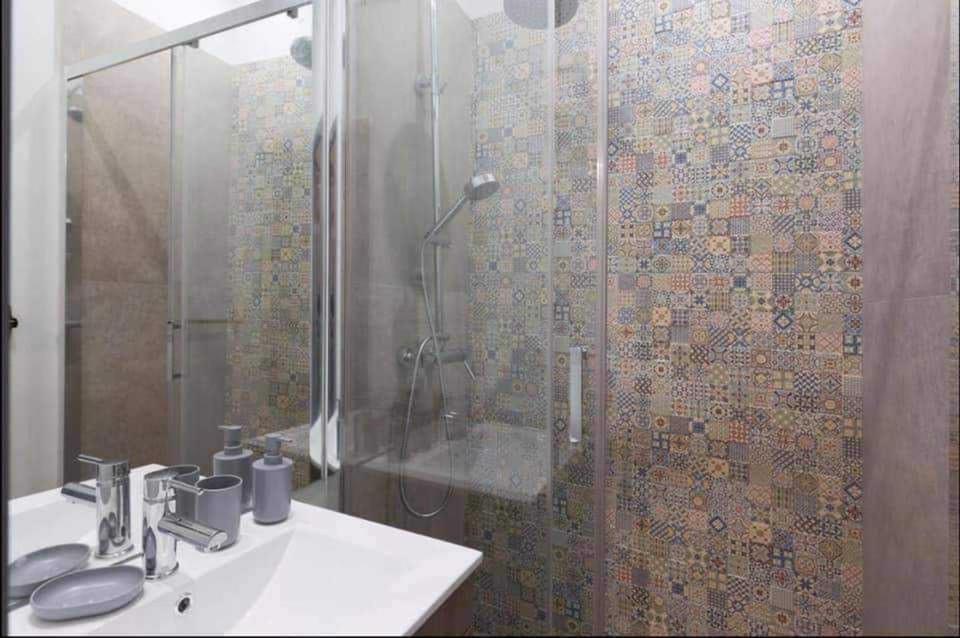 Apt Clérigos Centro Histórico Oporto Extérieur photo